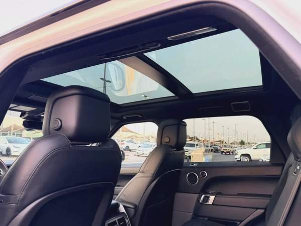 Land Rover Range Rover Sport HST