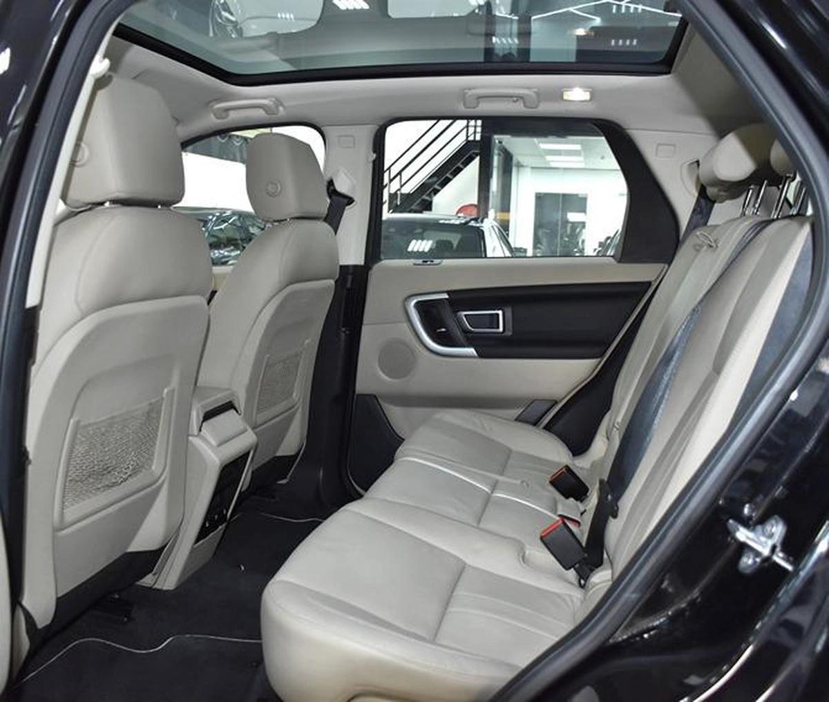 EXCELLENT DEAL for our Land Rover Discovery Sport HSE ( 2018 Model ) in Black Color GCC Specs-3-3