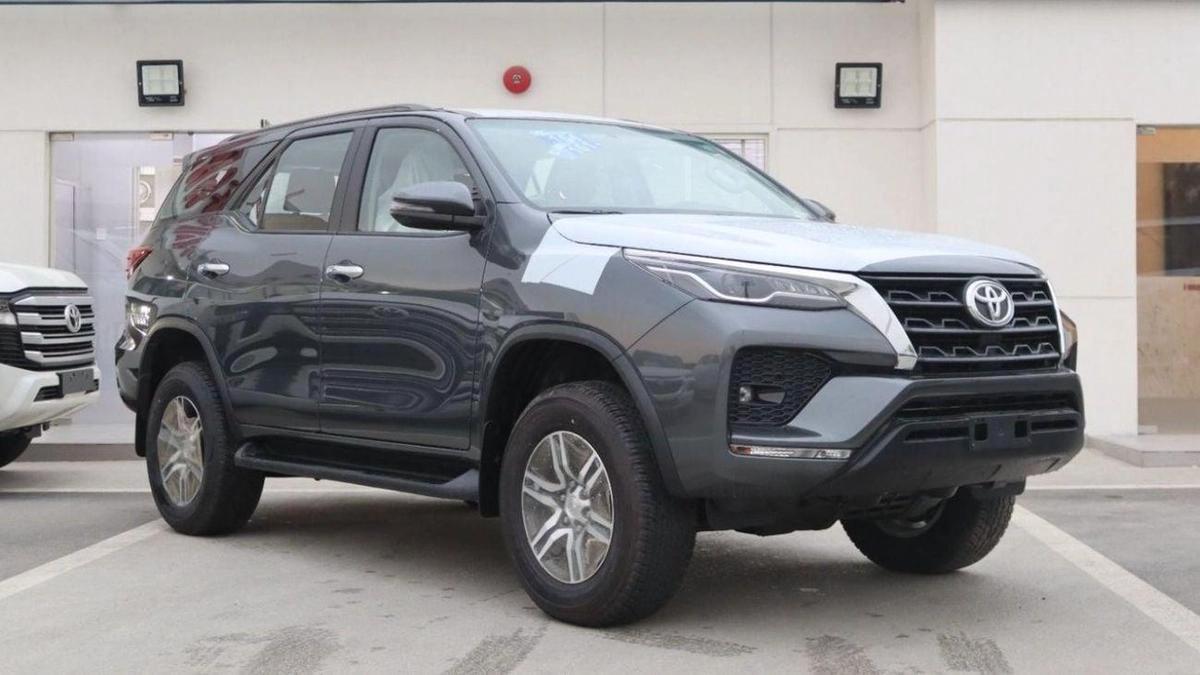 Toyota Fortuner FORTUNER 4.0L V6 PETROL-2-2