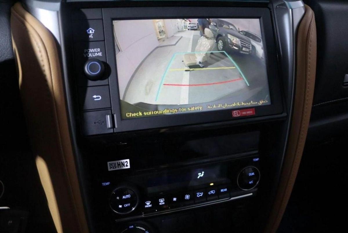 Toyota Fortuner FORTUNER 4.0L V6 PETROL-7-7