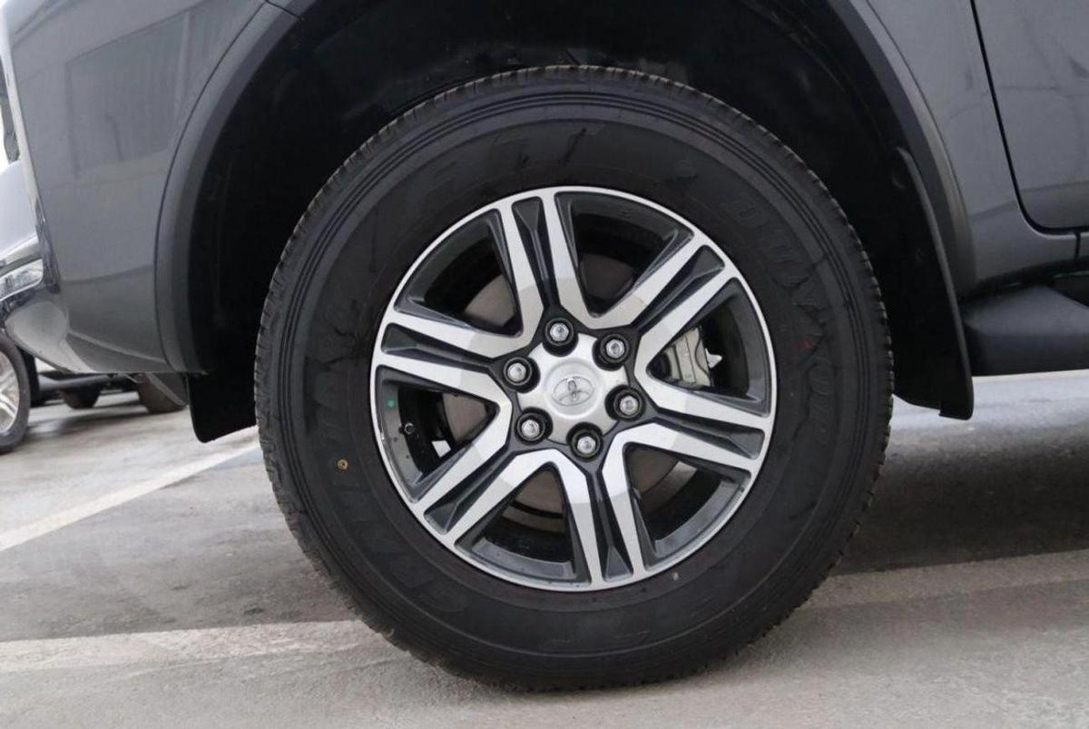 Toyota Fortuner FORTUNER 4.0L V6 PETROL-12-12