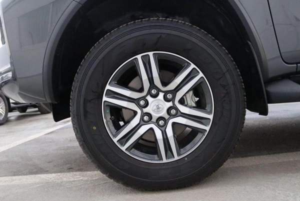 Toyota Fortuner FORTUNER 4.0L V6 PETROL
