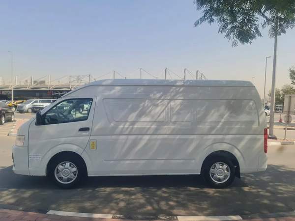 FOTON CARGO VAN, GCC, UNDER WARRANTY FROM AL TAYER MOTORS WITH 100K SERVICE CONTRACT