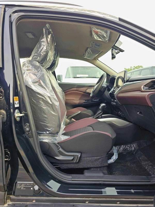 Suzuki Fronx GLX / EURO 5 HYBRID /1.5L V4/ HEADUP DISPLAY / 360*CAMERAS /" 9" DISPLAY AUDIO