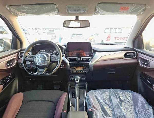 Suzuki Fronx GLX / EURO 5 HYBRID /1.5L V4/ HEADUP DISPLAY / 360*CAMERAS /" 9" DISPLAY AUDIO