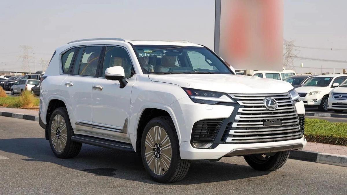 Lexus LX600 Signature 3.5L-2-2