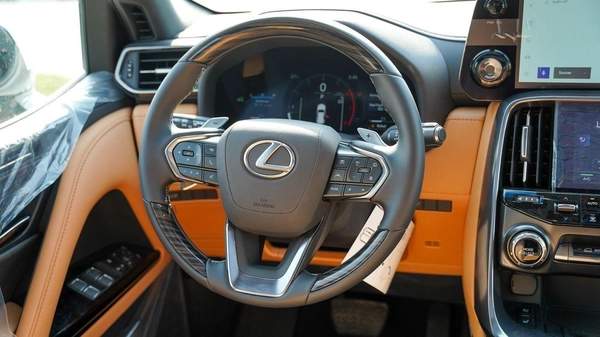 Lexus LX600 Signature 3.5L