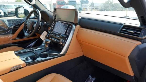 Lexus LX600 Signature 3.5L
