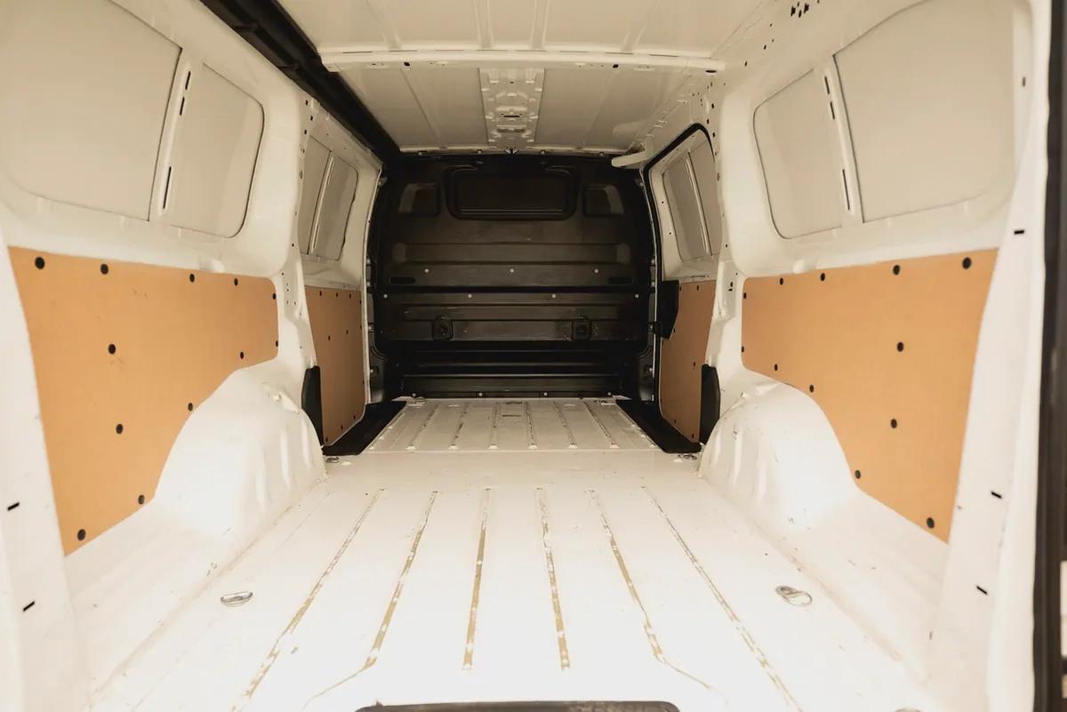 Peugeot Expert | Delivery Van | Automatic Diesel | GCC Specs | Ref#P01949-6-6