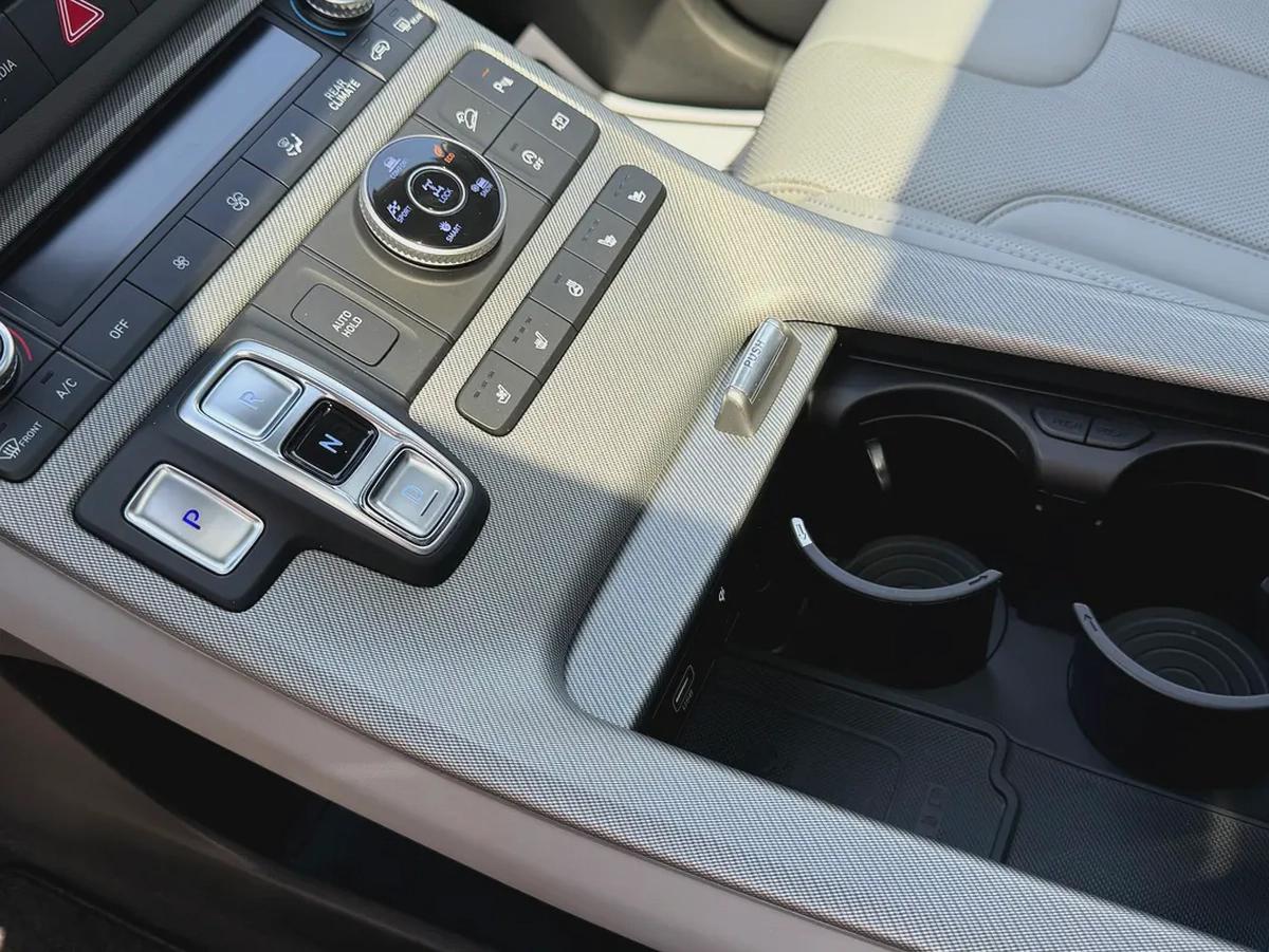 HYUNDAI - PALISADE - 2023 - SEL - ALL WHEEL DRIVE - V6 - 3,8L - AMERICAN SPECS VERY GOOD CONDITION-9-9