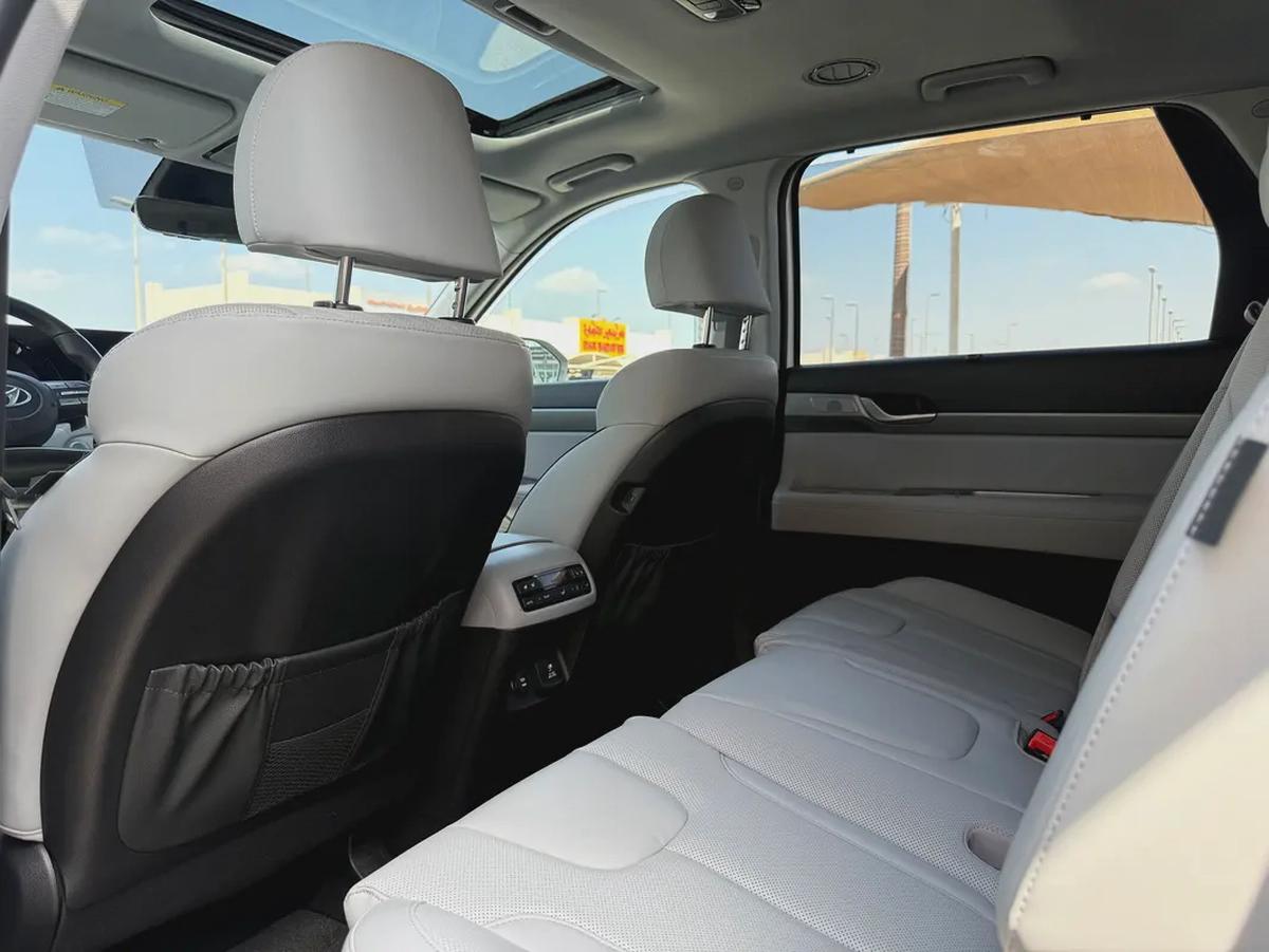 HYUNDAI - PALISADE - 2023 - SEL - ALL WHEEL DRIVE - V6 - 3,8L - AMERICAN SPECS VERY GOOD CONDITION-12-12