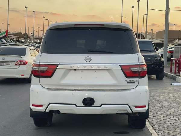 Nissan Patrol LE Platinum 2013 - GCC Specs
