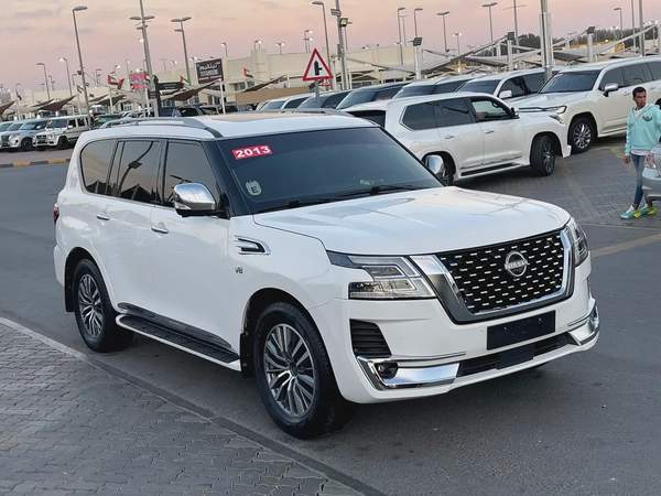 Nissan Patrol LE Platinum 2013 - GCC Specs