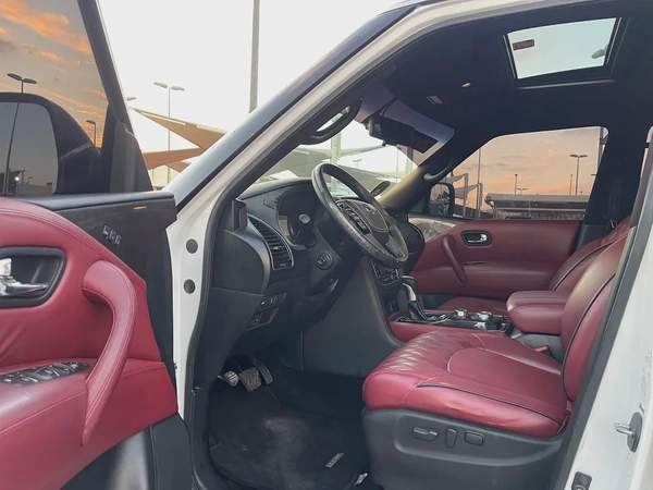 Nissan Patrol LE Platinum 2013 - GCC Specs