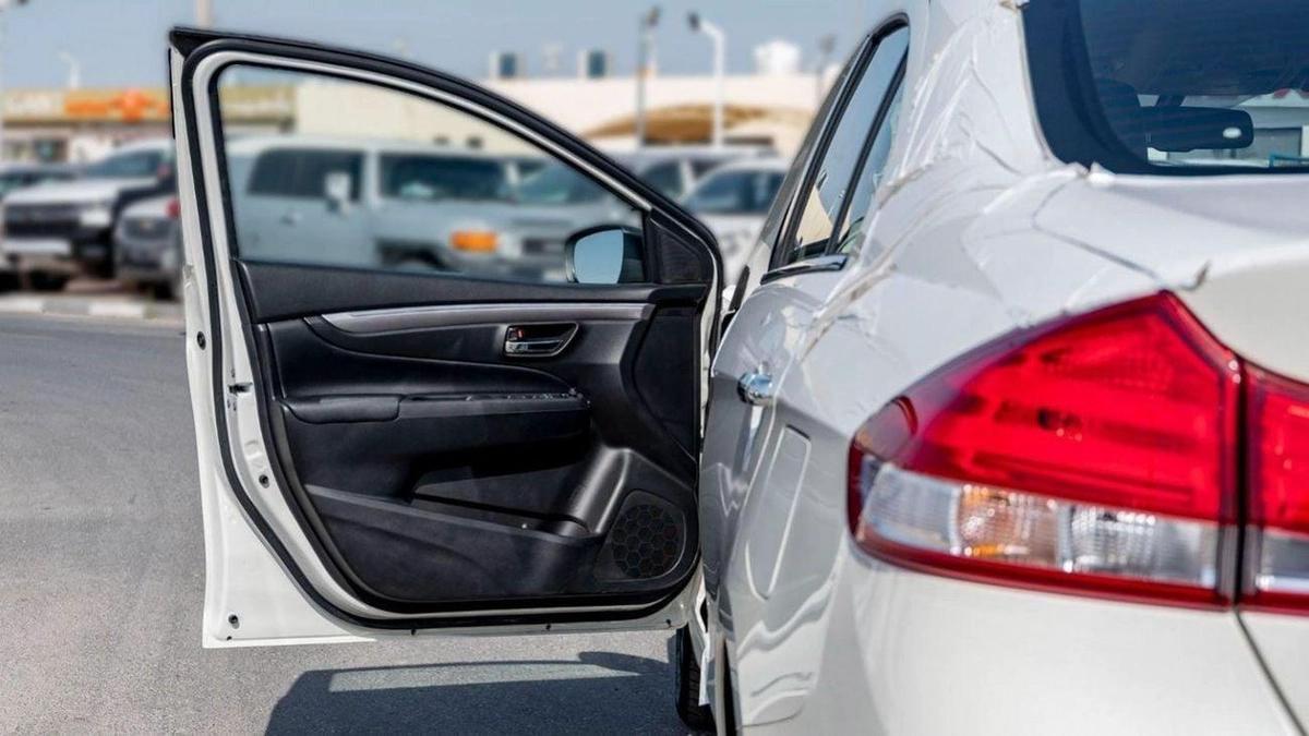 Toyota Belta 1.5P AT MY2023 – WHITE-8-8