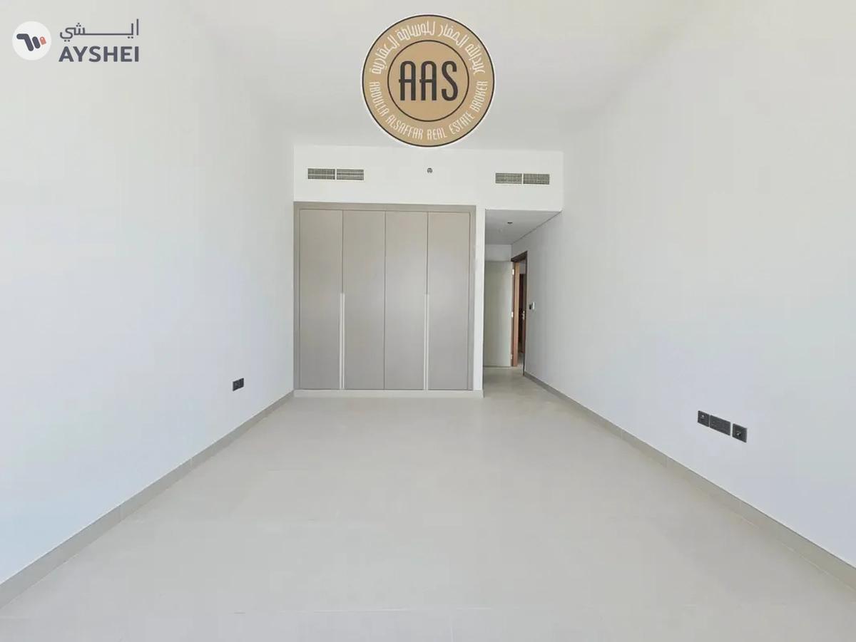 One Month Free Spacious One Bedroom Apartment with All Amenities-10-10