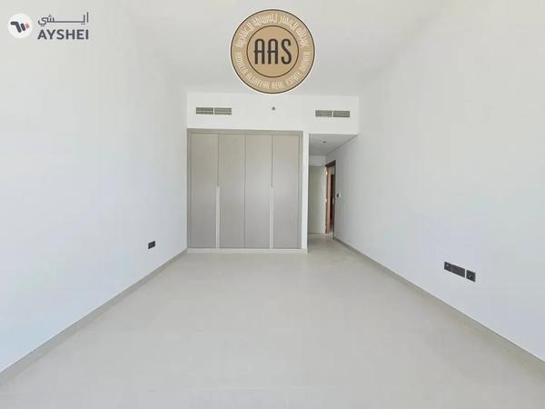 One Month Free Spacious One Bedroom Apartment with All Amenities