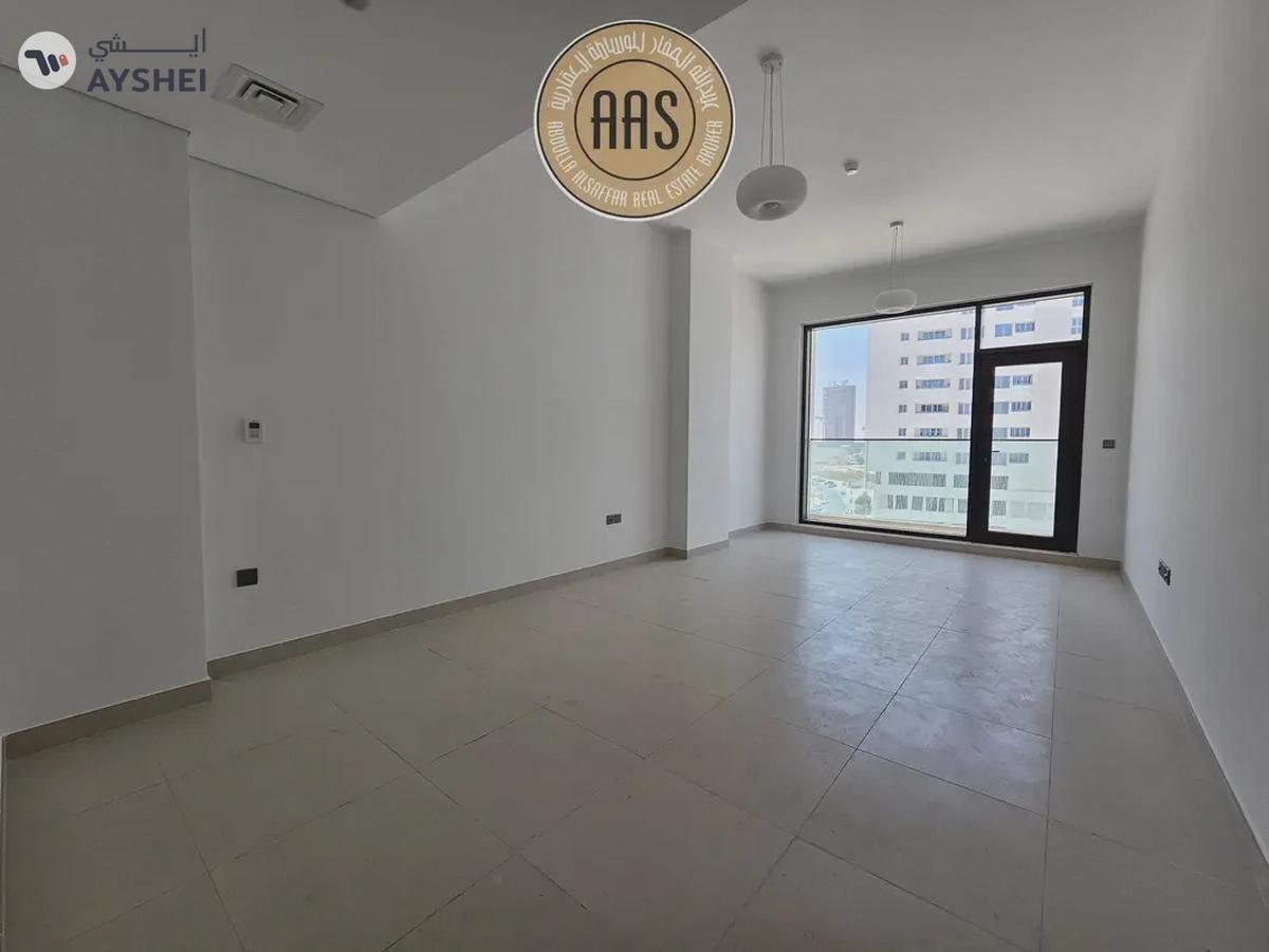 One Month Free Spacious One Bedroom Apartment with All Amenities-4-4