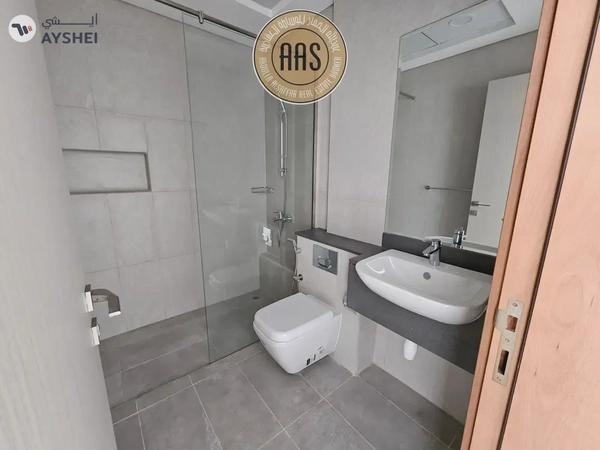 One Month Free Spacious One Bedroom Apartment with All Amenities