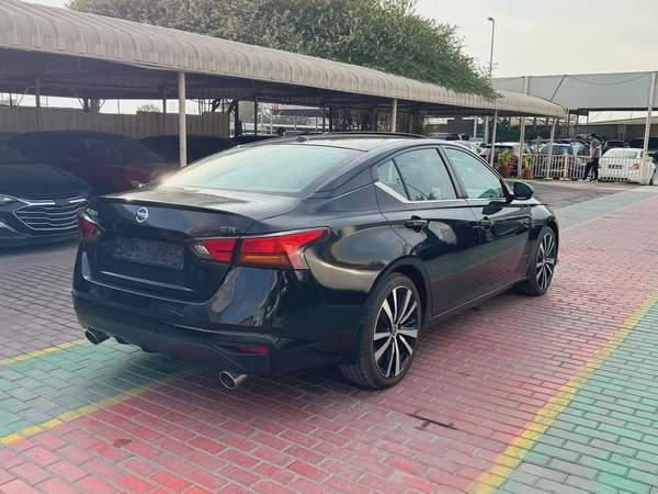 NISSAN ALTIMA SR