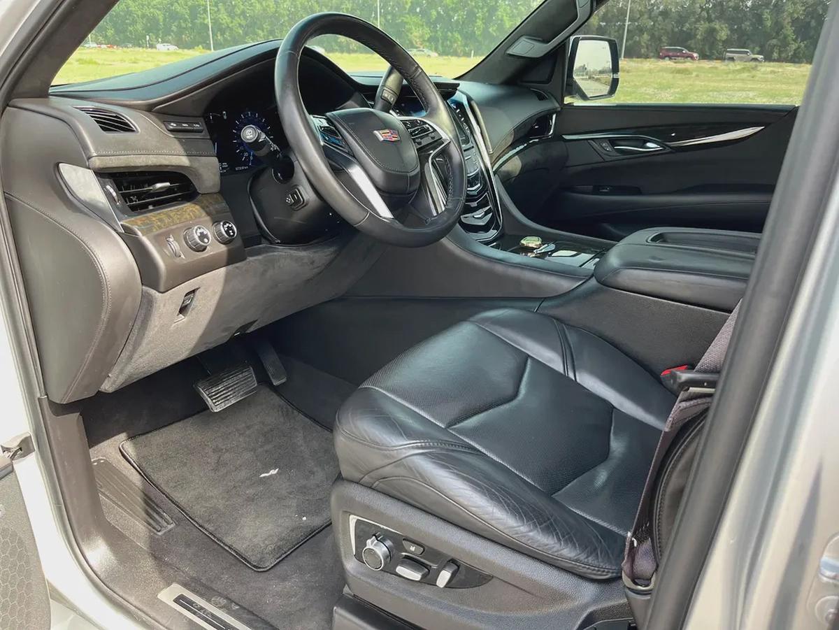 Cadillac Escalade L Platinum-5-5