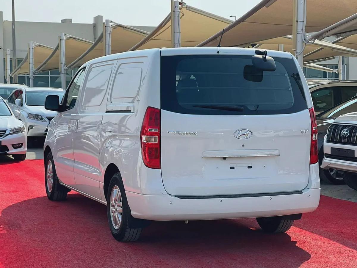 2021 | Hyundai H1 | Van | Automatic | Diesel | Korean Specs | Ref#832-3-3