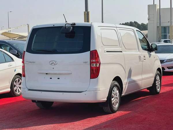 2021 | Hyundai H1 | Van | Automatic | Diesel | Korean Specs | Ref#832