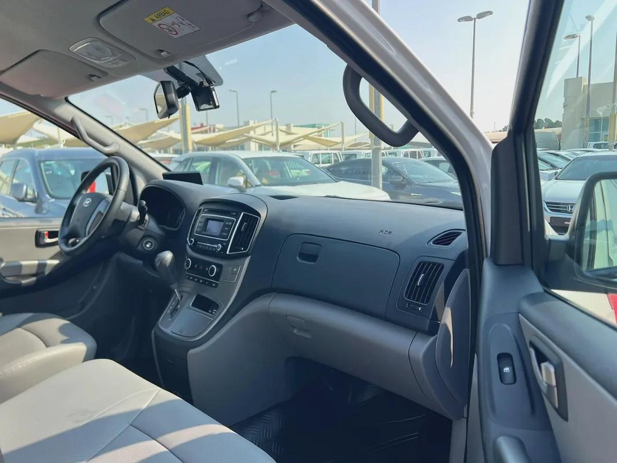 2021 | Hyundai H1 | Van | Automatic | Diesel | Korean Specs | Ref#832-9-9