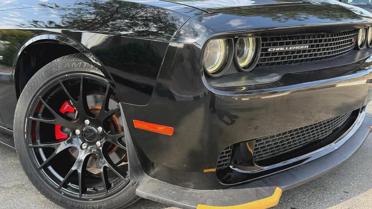 2015 Dodge Challenger R/T 5.7L Hemi V8 | G.C.C | Full options-2-2