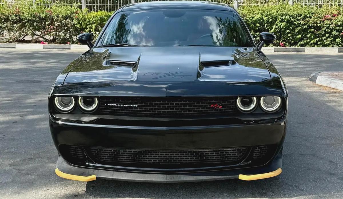 2015 Dodge Challenger R/T 5.7L Hemi V8 | G.C.C | Full options-4-4