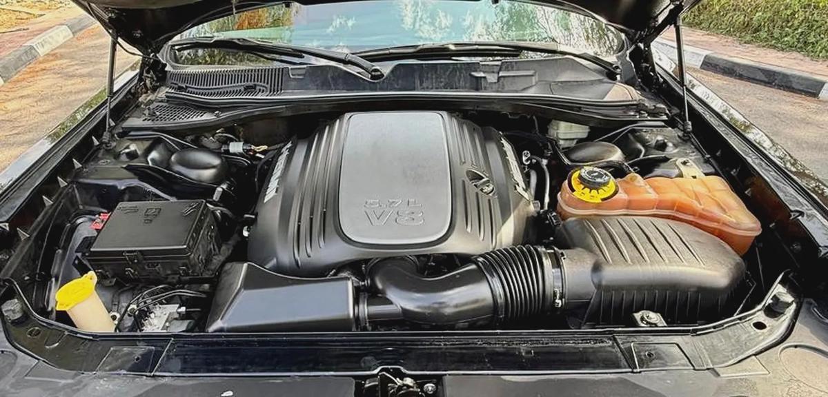 2015 Dodge Challenger R/T 5.7L Hemi V8 | G.C.C | Full options-15-15