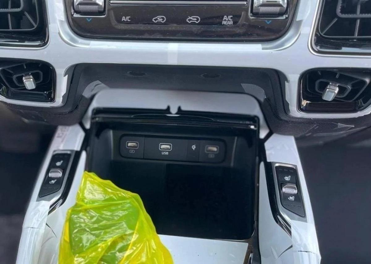 Kia Sorento KIA SORENTO 3.5L V6 PETROL 2023-9-9