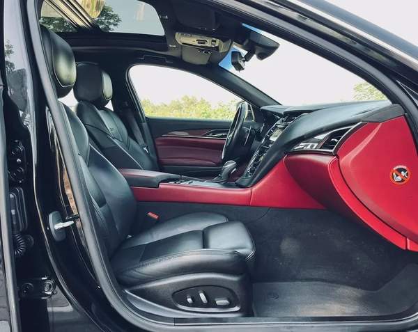 Cadillac CT5 Gcc full option with services history