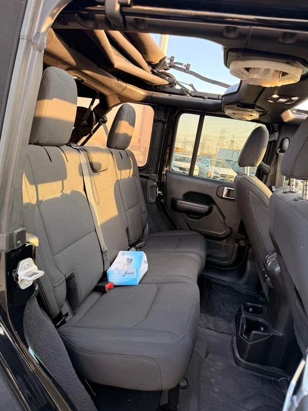 Jeep Wrangler Unlimited Willys 3.6L A/T