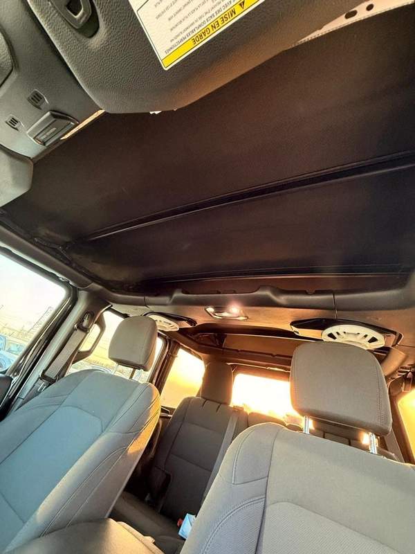 Jeep Wrangler Unlimited Willys 3.6L A/T