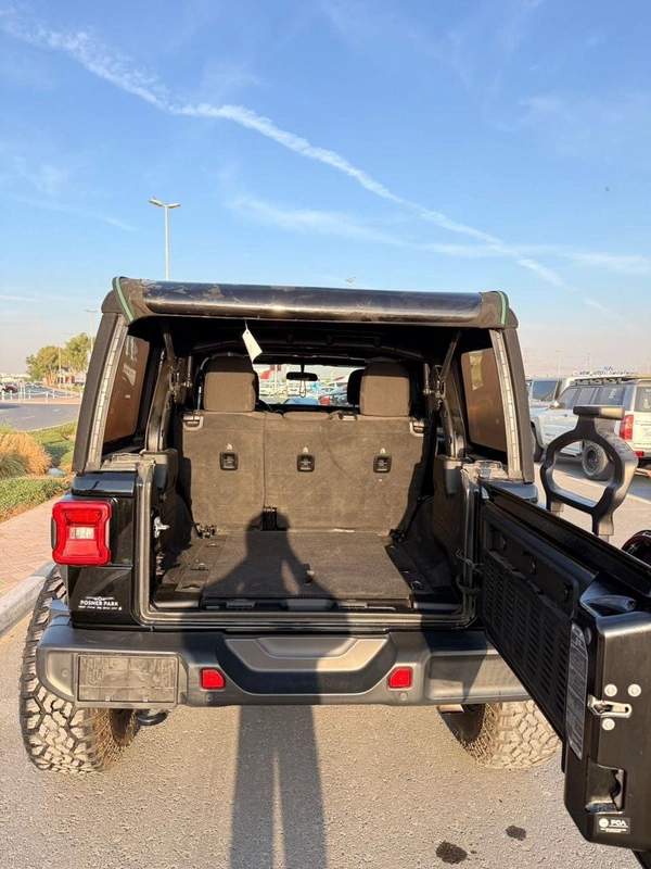 Jeep Wrangler Unlimited Willys 3.6L A/T