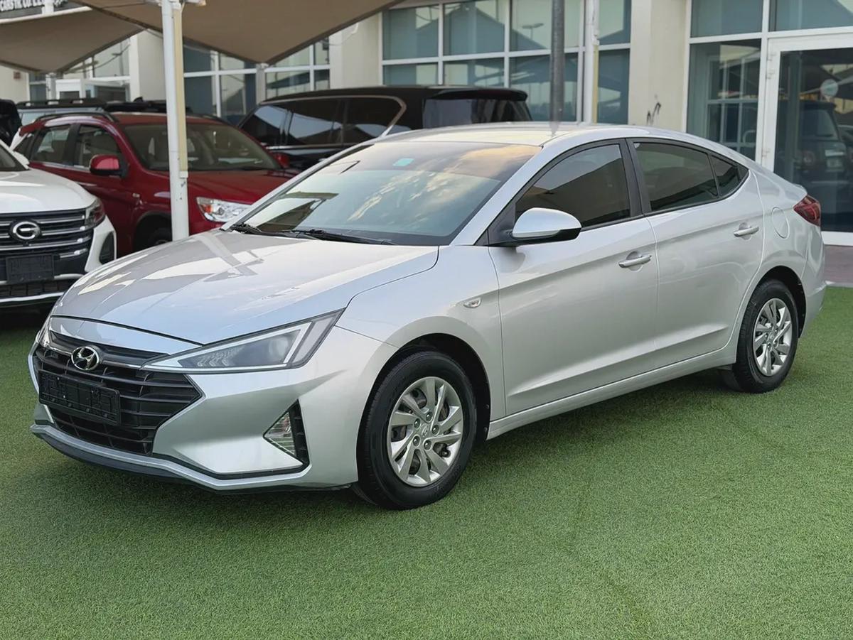 Hyundai Elantra GLS 2019 - GCC Specs - Excellent Condition-0-0