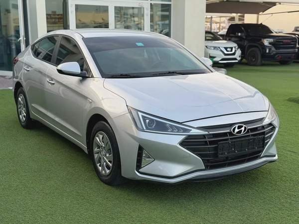 Hyundai Elantra GLS 2019 - GCC Specs - Excellent Condition