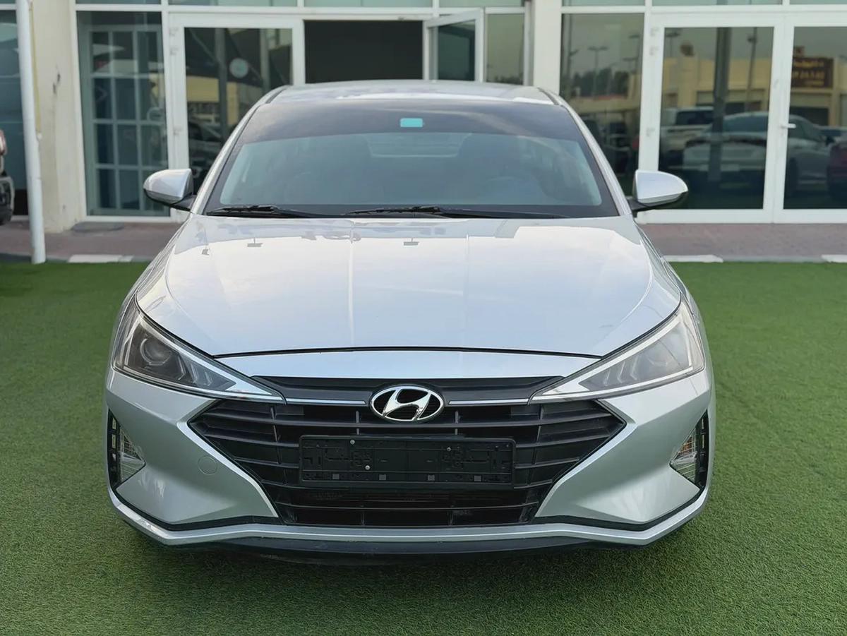 Hyundai Elantra GLS 2019 - GCC Specs - Excellent Condition-2-2