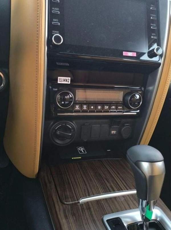 Toyota Fortuner FORTUNER SR5 2.7L AT FULL OPTION PETROL 2024