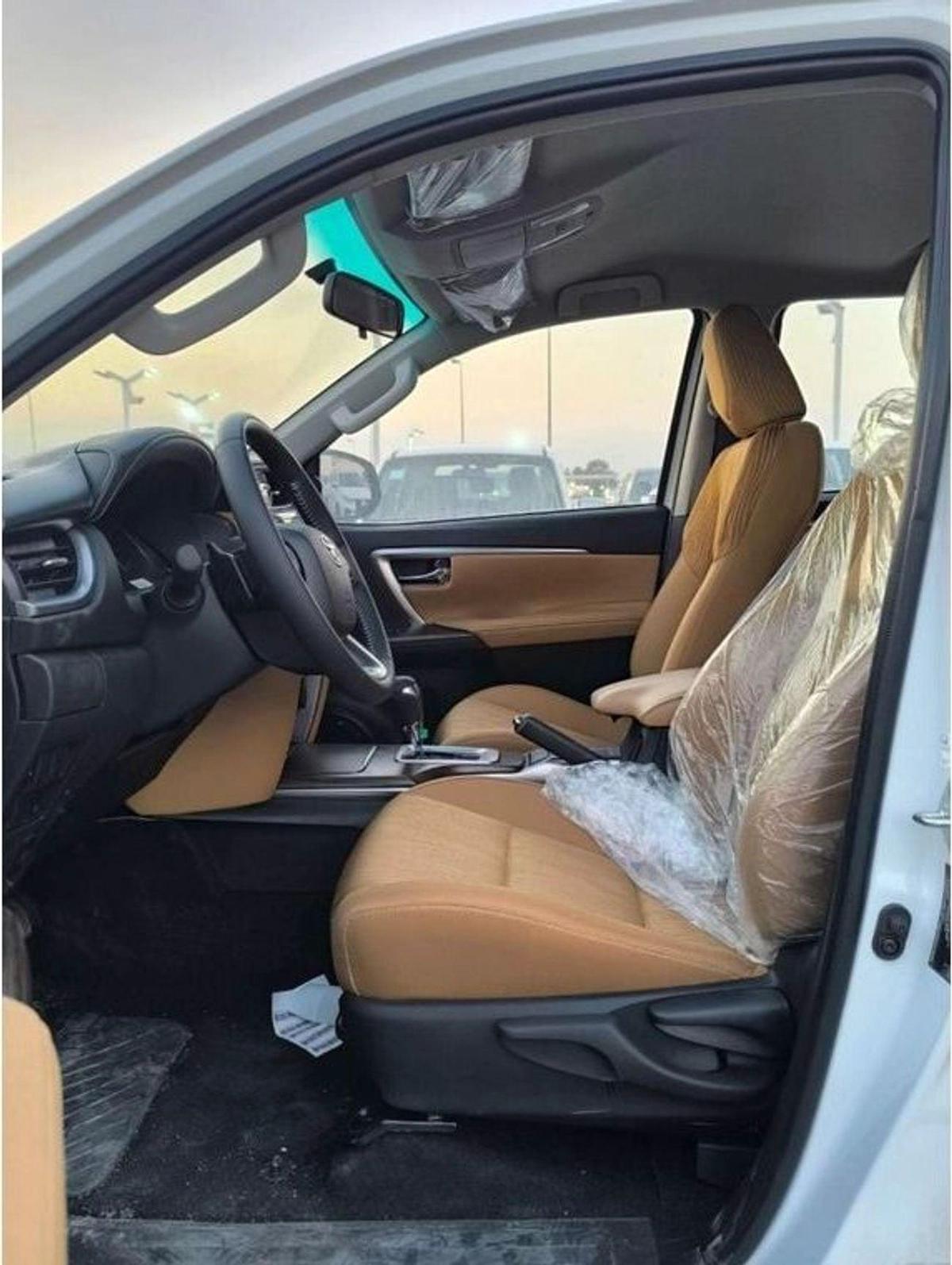 Toyota Fortuner FORTUNER SR5 2.7L AT FULL OPTION PETROL 2024-16-16