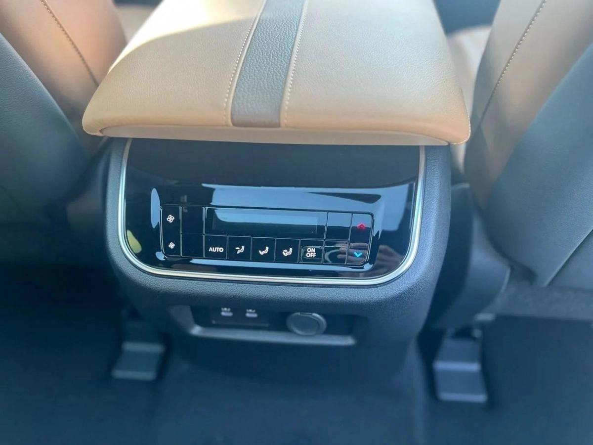 Nissan Patrol SE PLATINUM-1-1