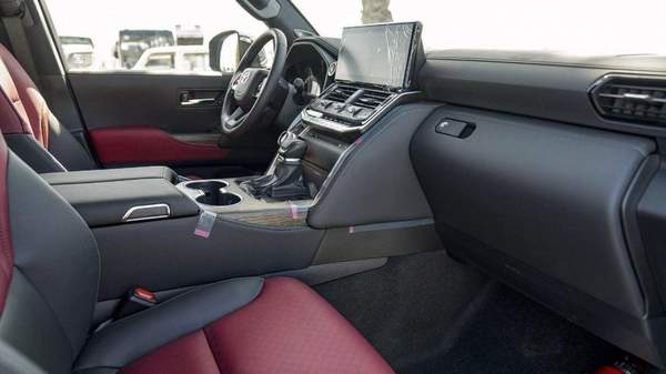 Toyota Land Cruiser Land cruiser VXR 3.5L TWIN TURBO PETROL MY2024 FOR EXPORT ONLY