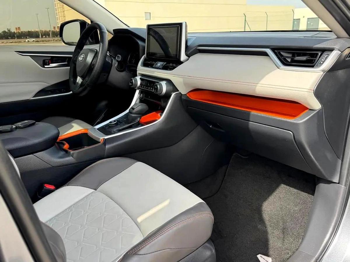 TOYOTA RAV4 2024,ADVENTURE GCC SPECS,FULL TOP OPTION NO. 1-16-16