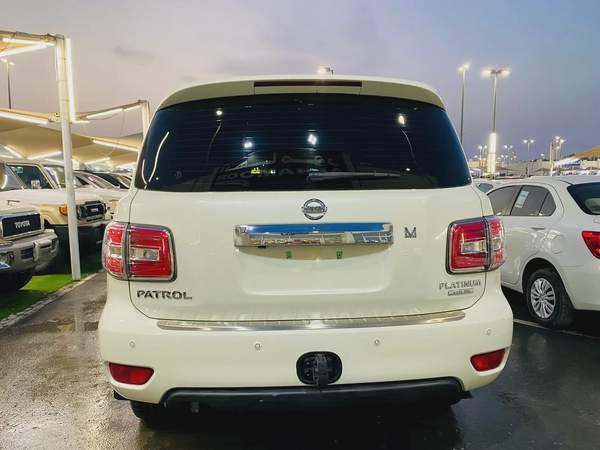 Km only Nissan Patrol LE Platinum City 2016 GCC Specs 3000