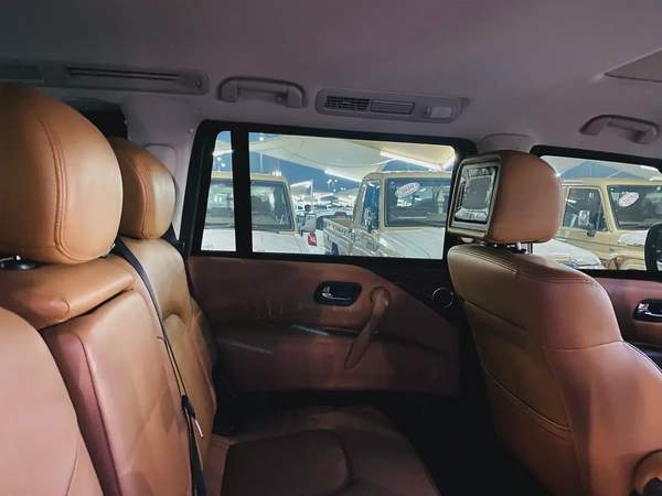 Km only Nissan Patrol LE Platinum City 2016 GCC Specs 3000