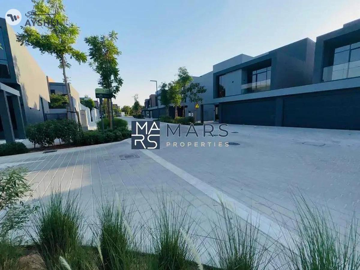 Luxury 4 bedroom corner unit with majlis for rent in Robinia just 190k-7-7