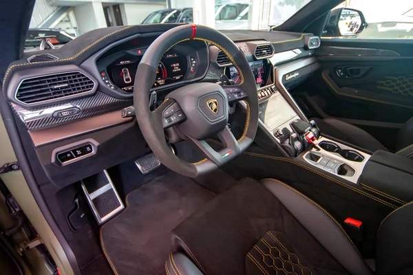 Lamborghini Urus Performante | 2024 | Full Carbon Fiber | Under Warranty