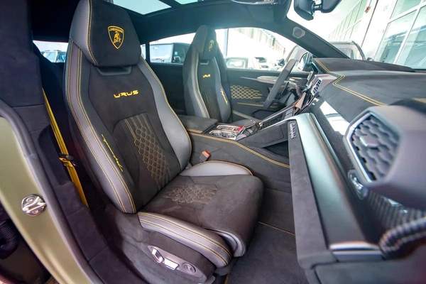 Lamborghini Urus Performante | 2024 | Full Carbon Fiber | Under Warranty