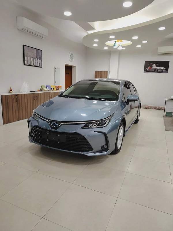 Toyota corolla 1.8 hybrid 2023